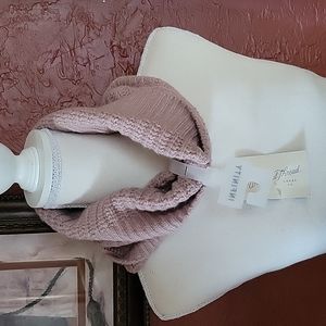 Infinity♾️ Scarf, neck warmer super soft mauve Brand New